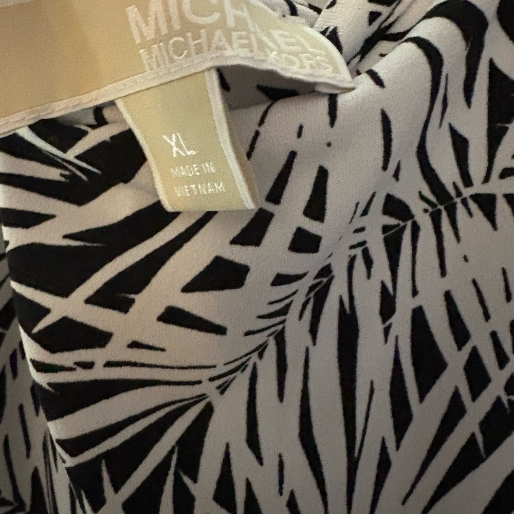 MICHAEL Michael Kors Black and White Sleeveless Maxi Sundress - Picture 3 of 4